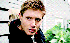 martyrdeans:  dean smiling in season one   (◠△◠✿)  