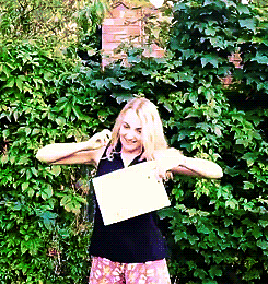 lonelylupin:Evanna Lynch doing the ALS Ice Bucket Challenge in Gryffindor boxers! (x)