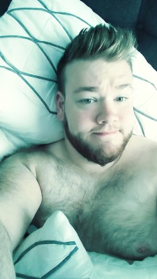tofey24:Its cool. Its rainy. Not getting out of bed today.