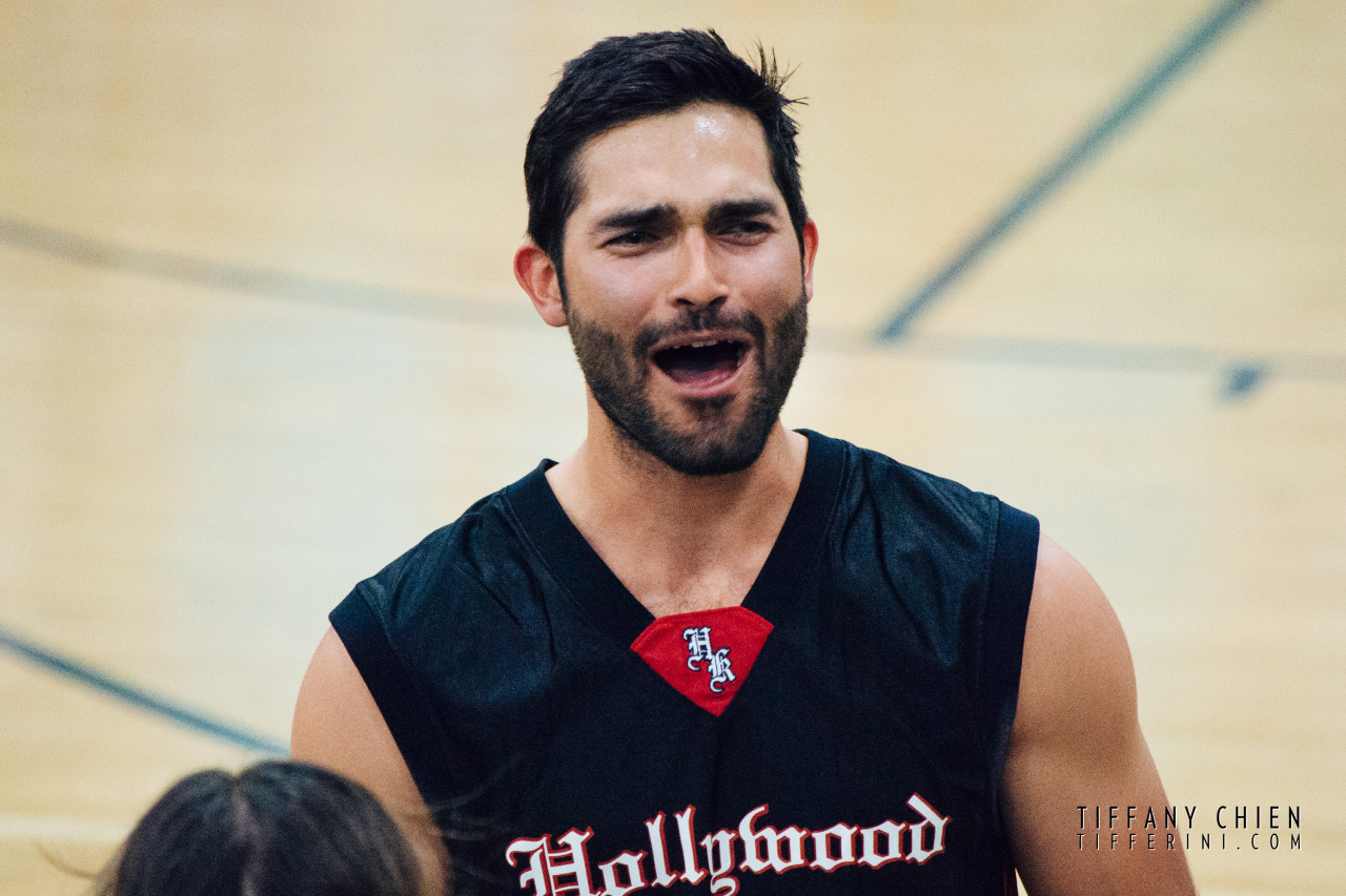 tifferini:  Tyler Hoechlin saying “I’m so bad” after subbing outHollywood Knights [3.15.14]Do