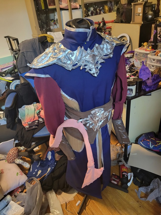 I'm also a cosplayer as well, here is my Rolan build for Katsucon