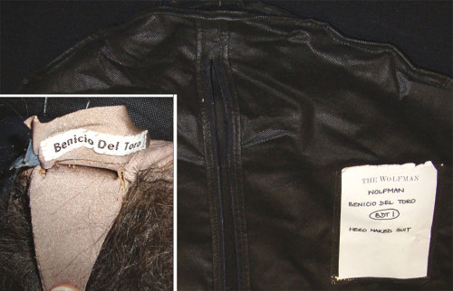 According to the info on this pic, this is the suit used by Benicio Del Toro in “Wolfman&rdquo