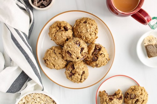 Vegan Oatmeal Chocolate Chip Cookies