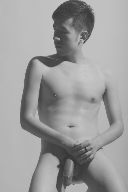 Handsome Manzone