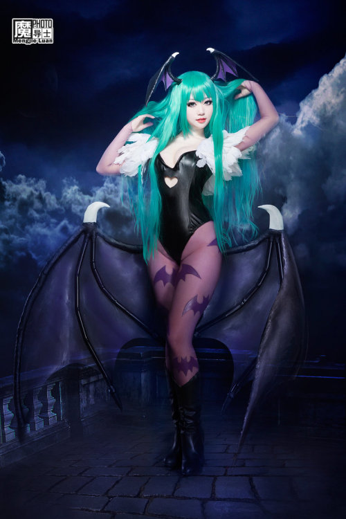 godsofcospay:  Morrigan Aensland CosplayPhotographies porn pictures