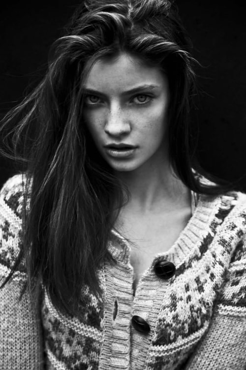 dakentay:  Melina Martin