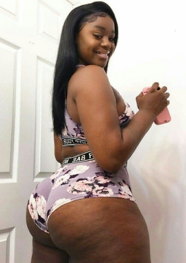 she2damnthick:Just a nice soft looking booty