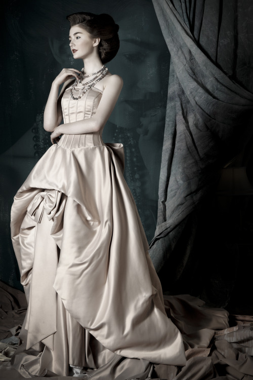 Executive: Yishie LinPhotography: Vic Ku (Jiahua Studio)Model: Olya Tagintseva (FMI)Makeup &amp;