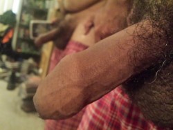 sluttydetails:  A random dick shot.