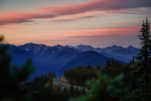 visitportangeles:  A beautiful #OlympicNationalPark sunrise as captured by @washingtonwandering for your Saturday. Where are your long weekend adventures taking you?   #VisitPortAngeles https://instagr.am/p/CTatiM-vsBS/