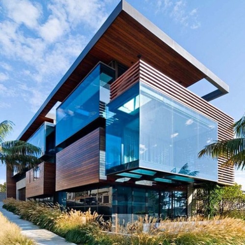 extravagantlifeinc:  Nothing worth having comes easy.
