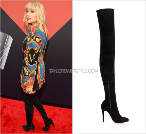 Taylor Swift Wows In Christian Louboutin For Eras Tour In Argentina –  Footwear News