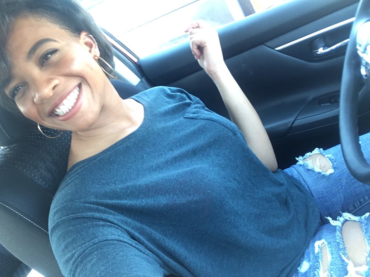quietly-islayem:  halfbakedbeauty:  finally wearing my natural hair after years of