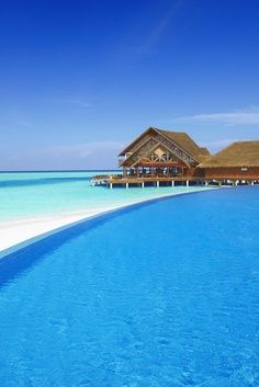 me-lapislazuli:  Top 10 Most Romantic Places in the World | Incredible Pictures Maldives Islands Aline