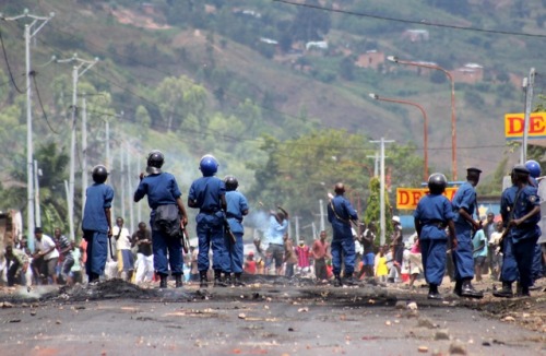 humanrightswatch:How Far Will Burundi’s President Go to Crush Opposition?On May 5 the Constitu