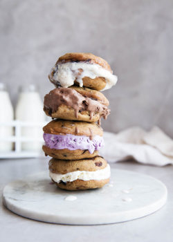 guardians-of-the-food:  Ice Cream Sandwich