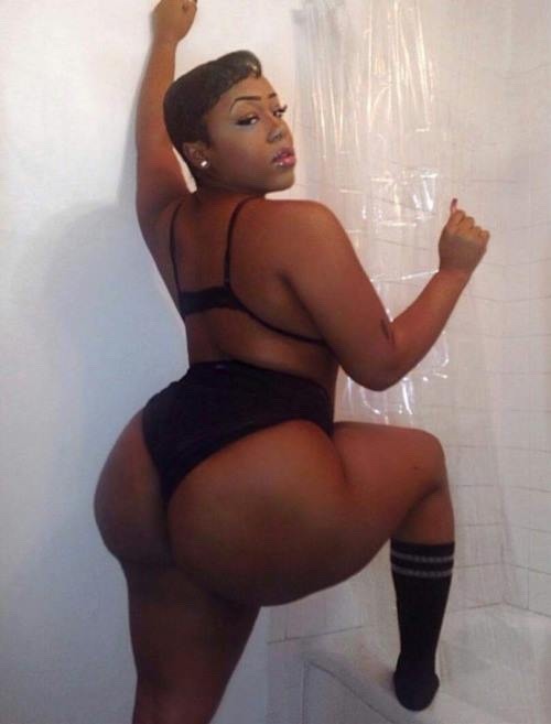 ebonycumprincess:  http://ebonycumprincess.tumblr.com