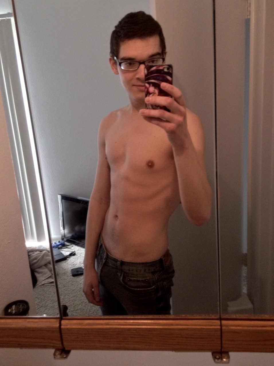adventuresinundies:  Am I skinny enough to be a porn star yet? 
