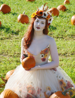 doxiequeen1:  Fall Fairy Photos part one! I really wanted to get photos of this dress in a pumpkin patch, and i’m happy to say that it happened. It was kind of windy. And muddy. And cold. But totally worth it! The dress was made and worn by me. I made