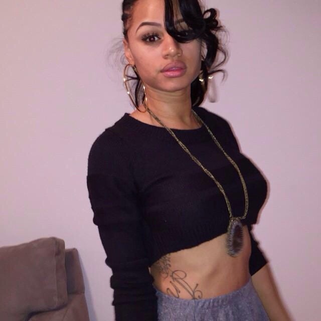 junebezzy:  ketly desrouilleres
