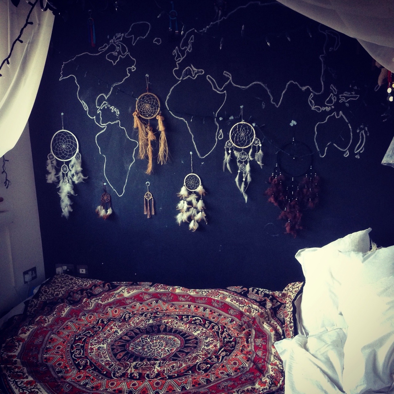 h-ippi-e:  Bolt hole