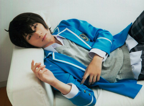 Aramaki Yoshihiko looks pretty in his Sakuma Ritsu uniform 