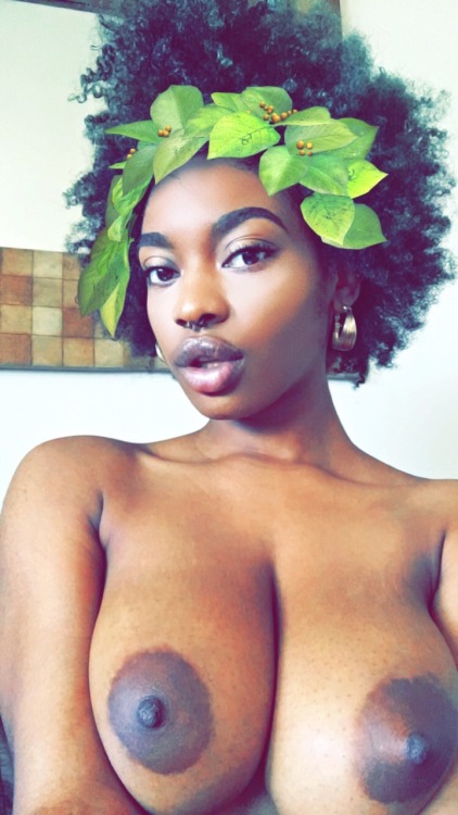 Porn slavetheyouth:  snapchat fun with nudist photos