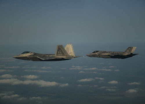 rocketumbl:  F-22A & F-35A 