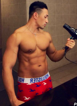 asianmusclefetish:  Original post: http://asianmusclefetish.tumblr.com