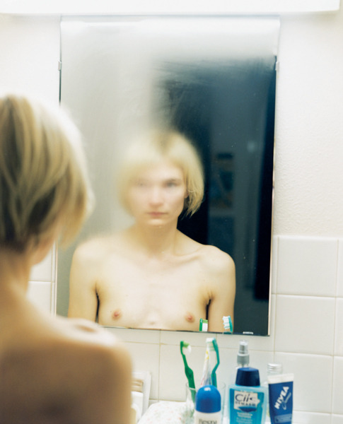 likeafieldmouse:  Elina Brotherus - Le Miroir (2000)