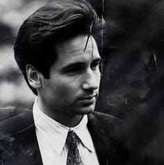 nsehhh:  Watching old eps of x-files and I can’t get over how charismatic young