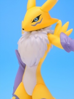 autumnbramble: burquina:  bizzlestix: Apparently the newest Renamon