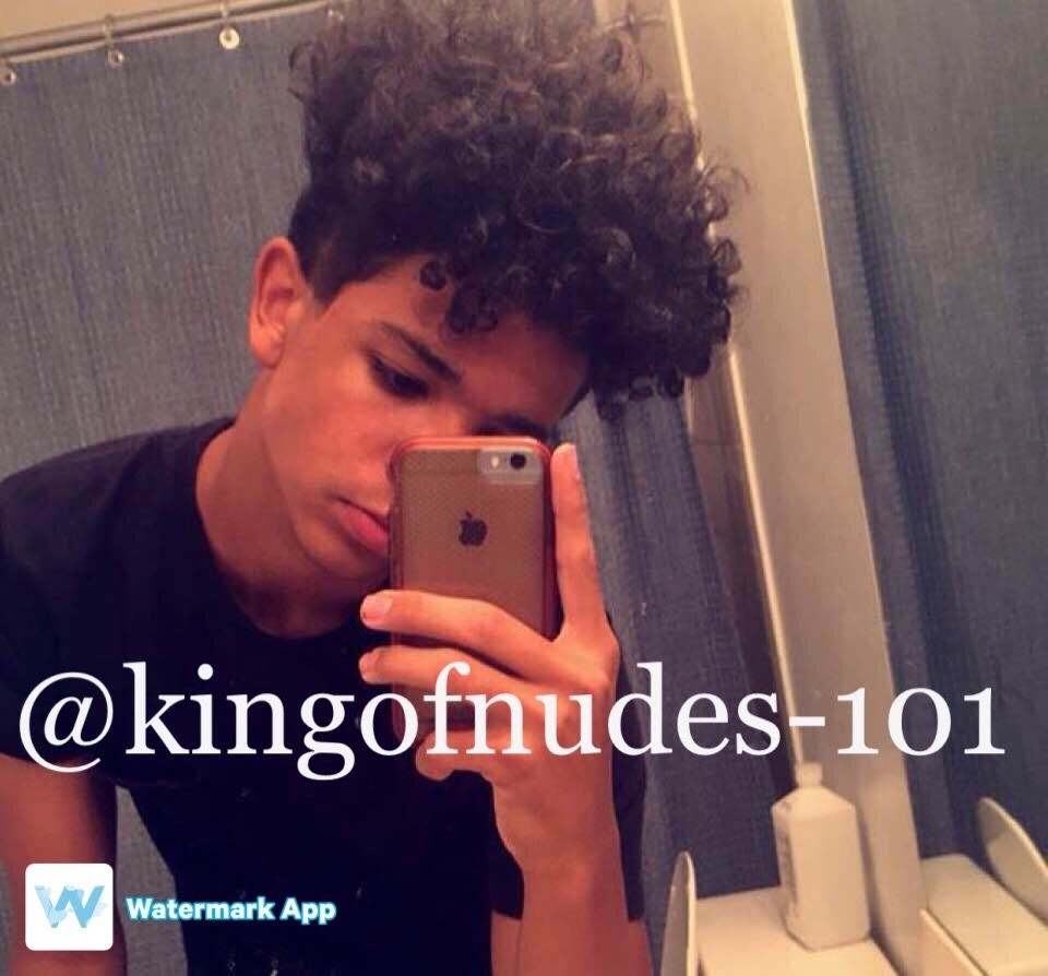 king-of-nudes:  KIK OR EMAIL ME TO BUY NOAH’S PICS AND VIDEOS 👀🍆😈👅🍑💦😍