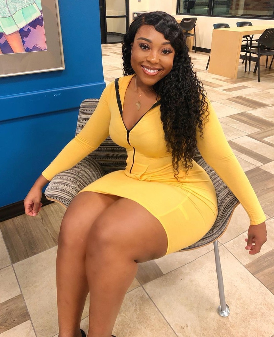 kingjazziedad:  DeliciouslySexy. Gorgy. Curvy. BootiDelicious… Ms AiyoMichelle