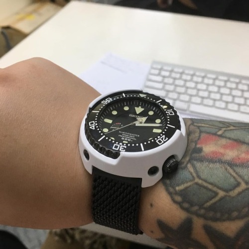 Watchoutz 注目時計 — SBDB013 with aftermarket shroud and mesh band...
