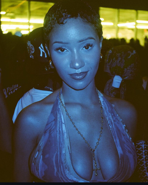 Black, Brown & Blue Captured By Sola