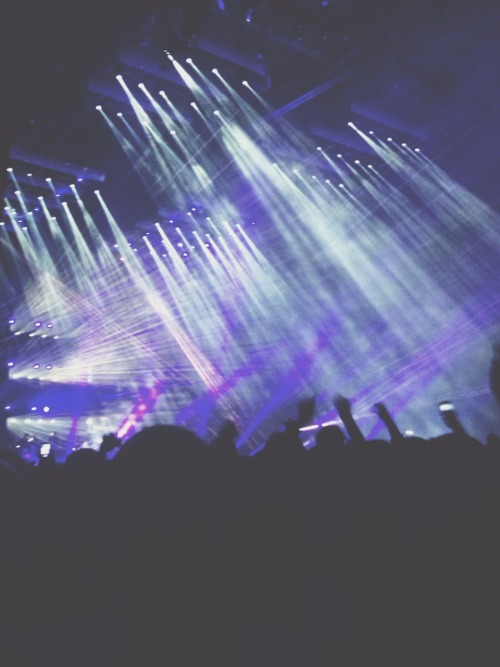 Consert by Miley