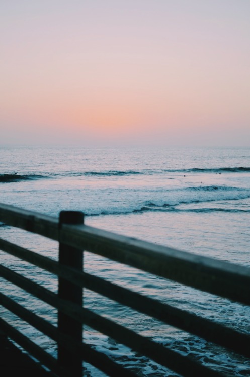 isolateed: sassafranski:  Oceanside pier  -