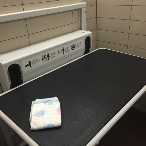 rickdlca:  lilpaddedginger:  So on my journey today I stopped at an On Route Highway Rest/Food Centr