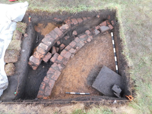 Archaeologist problems: Digging in the pissing-down rain all day, with thunder and lightning. Can&rs