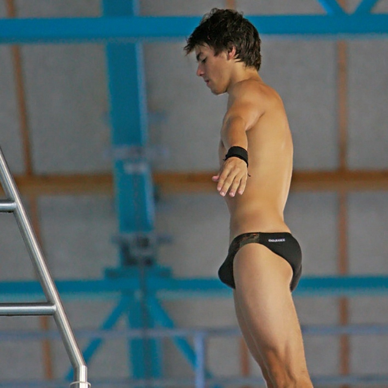 swim-fever:  http://swim-fever.tumblr.com/ 