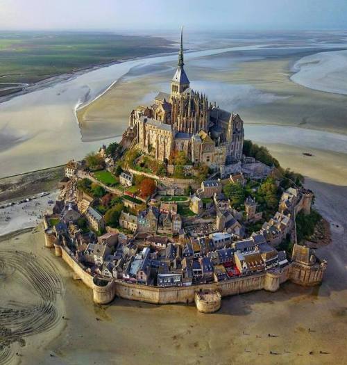 lets-talk-about-sects:rosiesdreams:Low tide at Mont St-Michel, France .. By © Wes Anderson I was hee