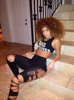 fashionistasrus:  Anabella