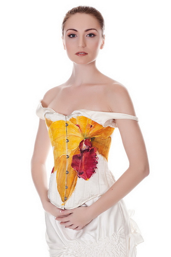 corset-fetish:  CorsetsCorsets on Twitter