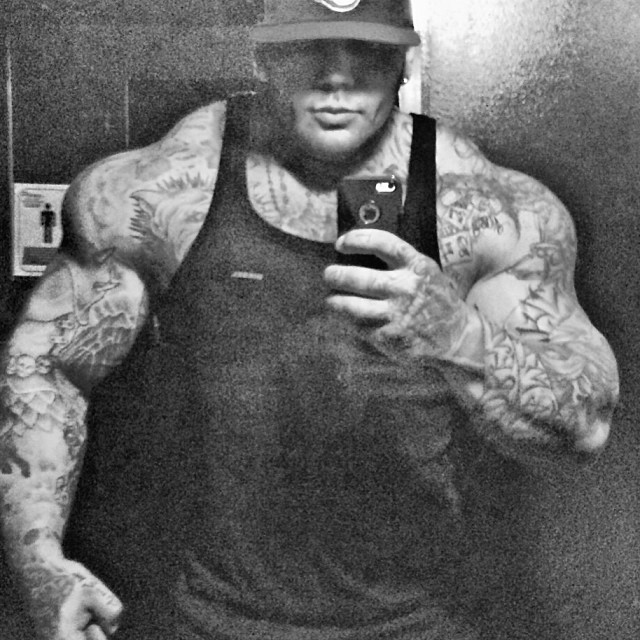 bigjoetex:  Here’s Michael another one of those good looking, overly tattooed muscled-up