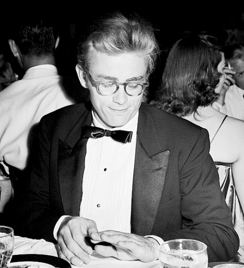 babeimgonnaleaveu: James Dean attends the Thalian Ball at Ciro’s nightclub in Los Angeles, Cal