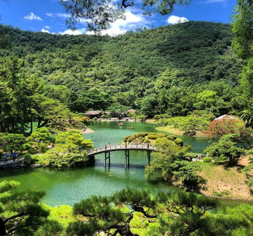 ＼おにわさん更新情報／ ‪[ 香川県高松市 ] 栗林公園 Ritsurin Garden, Takamatsu, Kagawa の写真・記事を更新しました。 ーー高松松平家による江戸時代初期の #大名