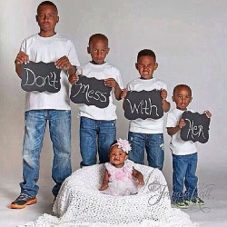 thanoblesavage:  Black families be like…