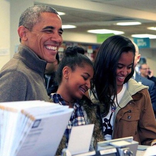 BGF Daddy and Mini Monday :: Father in chief and the most beautiful first daughters the White House 