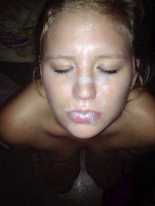 thelastoutlaw89:  exhibitionistssluts3:  So famous and so…  I love her cum covered face